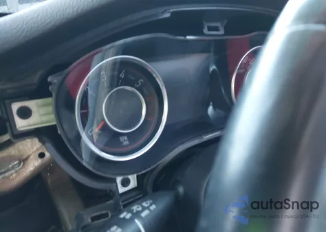 2015 Dodge Challenger R/T from USA, damaged, VIN 2C3CDZATXFH865341